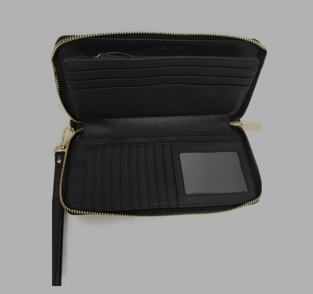 Michael Kors Jet Set Black Pebbled Leather Zip-Around Wristlet Wallet Original